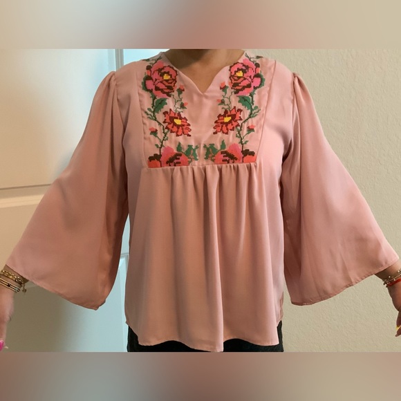 NWT Hayden women’s long sleeves blouse - Picture 4 of 5